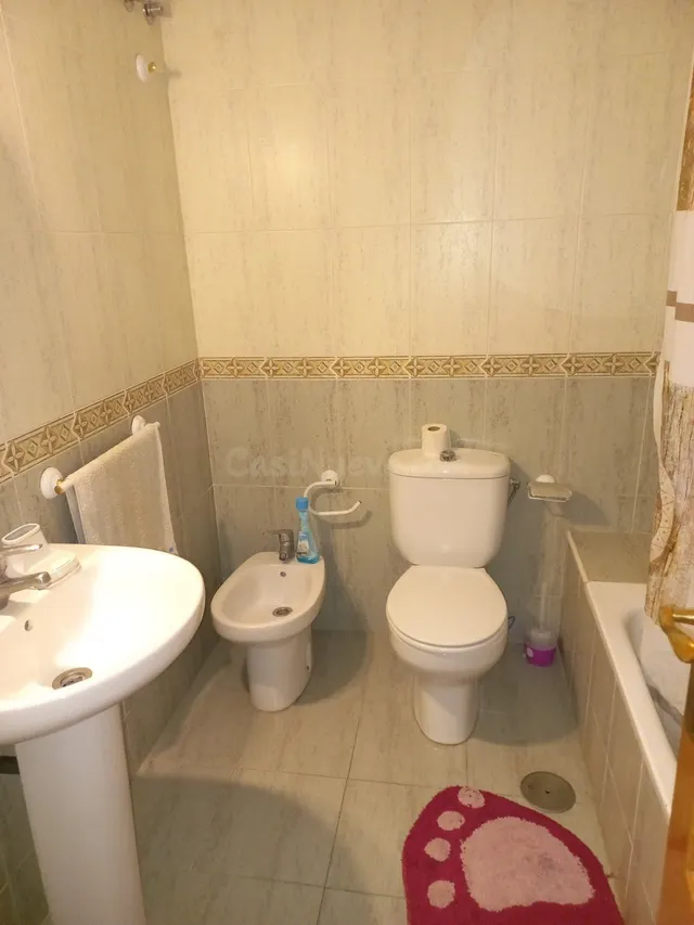 GRAN PISO SEMINUEVO Y CENTRICO EN EL EJIDO - foto 4