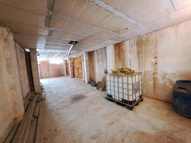 ESTRUCTURA EN VENTA EN LA ZONA CENTRO — 13