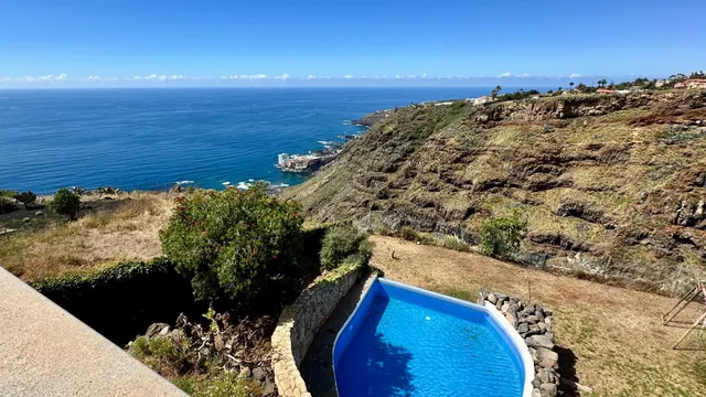Villa independiente con piscina, jardines y vistas panorámicas al mar y al Teide. — 49
