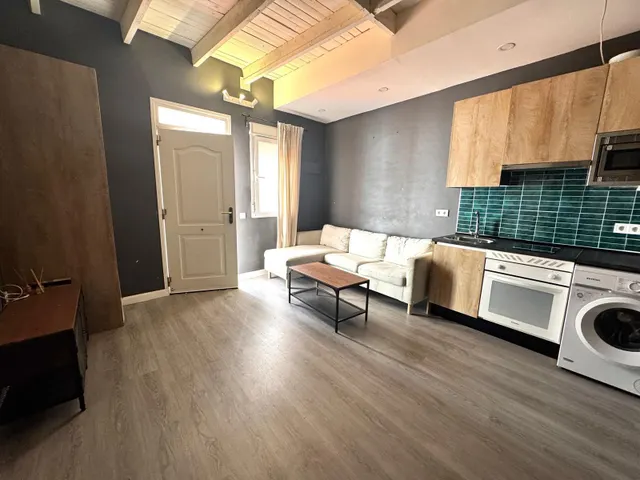 AVC INMOBILIARIO ALQUILA PISO — 6