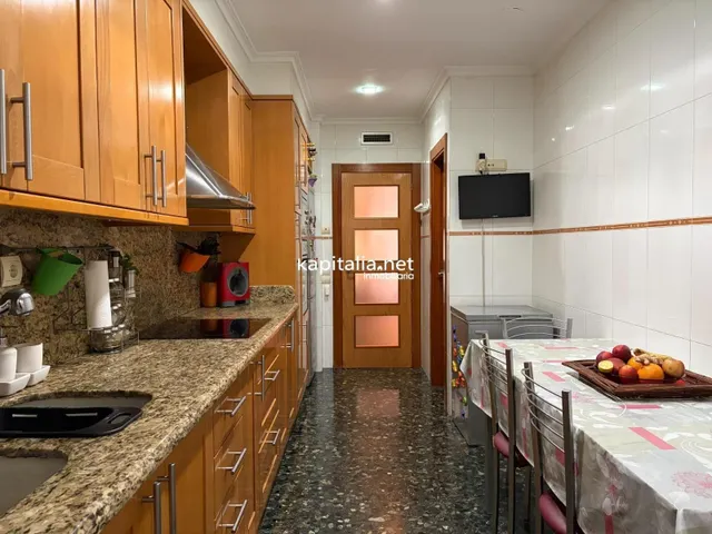 PISO CÉNTRICO Y DE AMPLIAS ESTANCIAS EN ONTINYENT EN EXCLUSIVA EN KAPITALIA. — 12