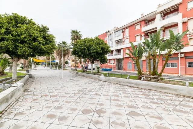 EXCEPCIONAL OPORTUNIDAD, PISO EN CALAHONDA. - foto 3