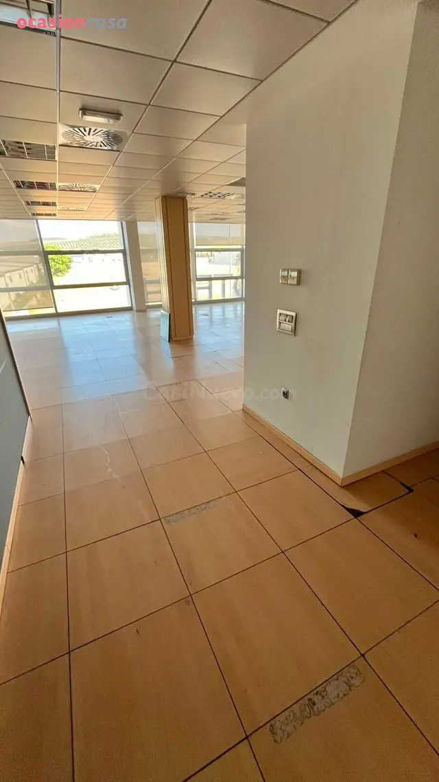 Amplio Lote de Oficinas en La Torrecilla, Córdoba - Oportuni - foto 2