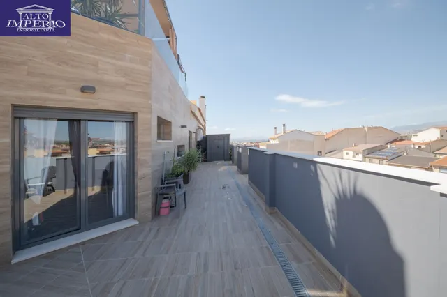 Ático dúplex con piscina en Maracena — 44