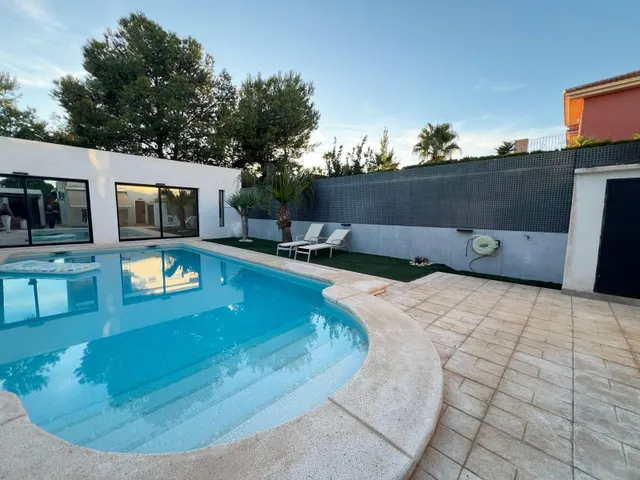 Moderno Pareado en Alenda Golf con Piscina y Sostenibilidad — 47