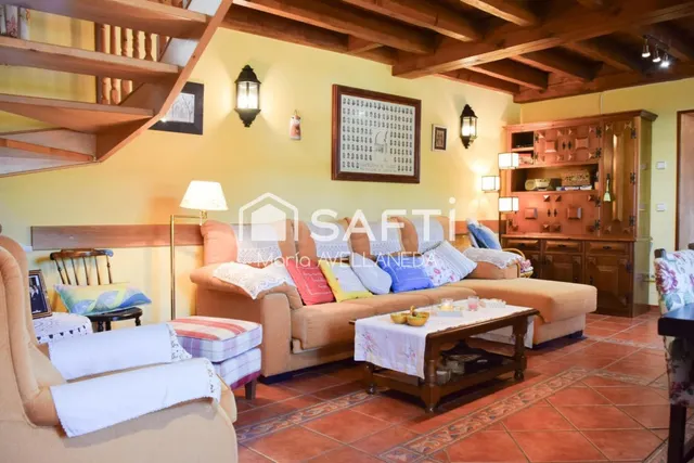 FABULOSA CASA DE PIEDRA TOTALMENTE REFORMADA — 9