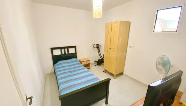 Piso reformado con impresionante terraza solárium privada en - foto 4