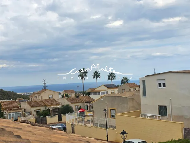 Chalet independiente en Polop con Terraza y Jardín Privado — 23