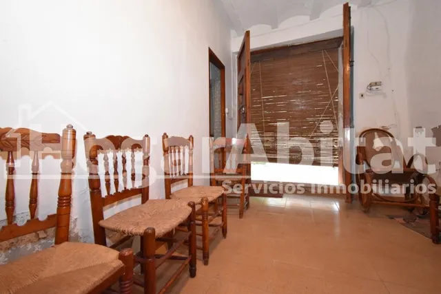 Casa de 2 alturas con TERRAZA cerca del Ayuntamiento — 7