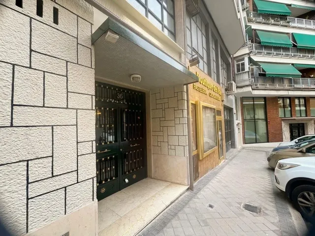 Piso luminoso en calle Constancia 36 — 17