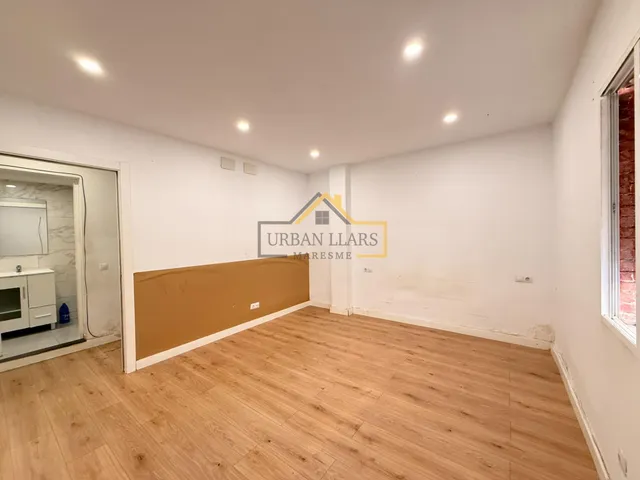 Piso amplio de tres habitaciones para dejar a tu gusto. — 15