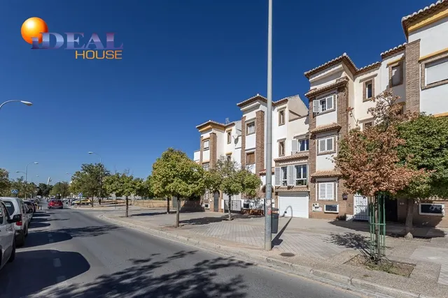 VIVIENDA con encanto en PALACIO DE DEPORTES — 37