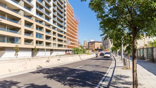 Piso con 2 terrazas y 3 dormitorios junto a la Aljafería, Zaragoza — 39