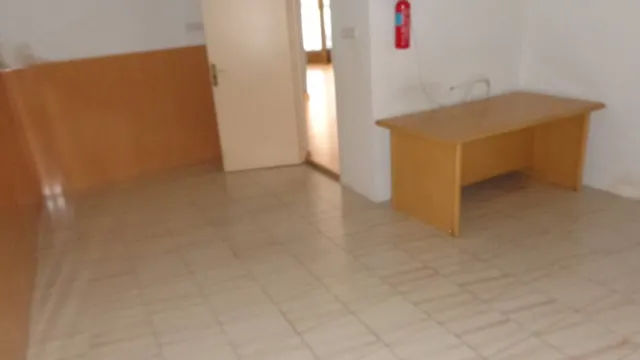 LOCAL CENTRICO — 8