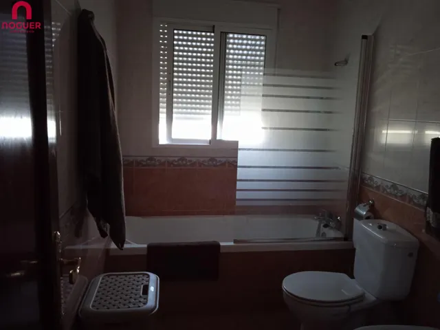 Chalet Independiente en La Carlota – Amplia Parcela y Excelente Ubicación — 8