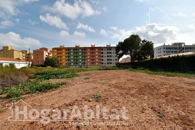 AMPLIO TERRENO CERCA DE LA PLAYA - foto 4
