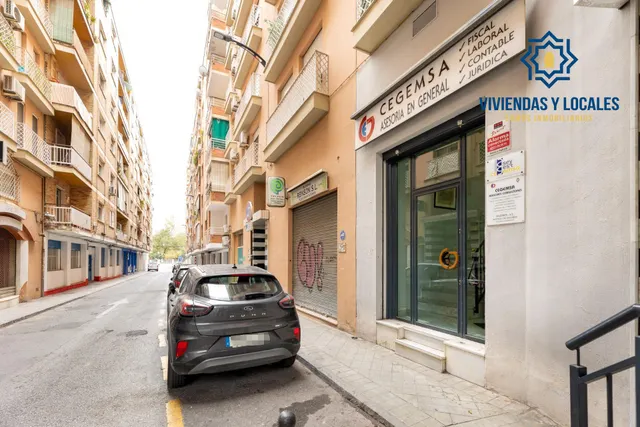 ¡Oportunidad en pleno corazón de Granada! — 3