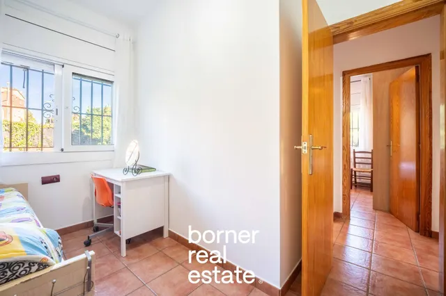 Casa con jardín en Sant Muç, Rubí — 34