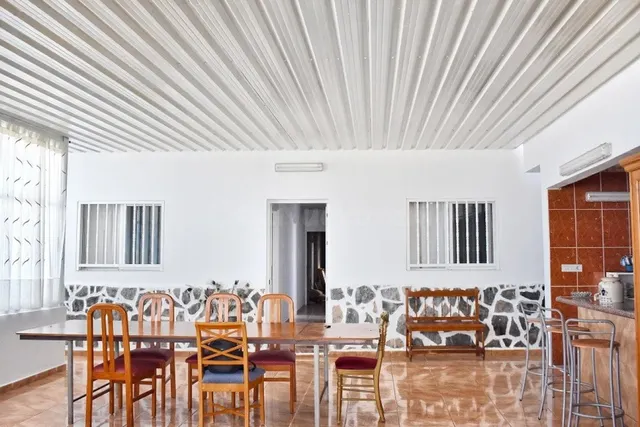 Guia de isora. Casa 200m2 una sola planta con 1200 m2 terren - foto 3