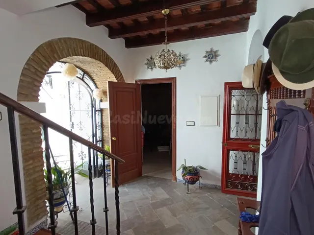 CASA SEÑORIAL CON PATIO Y AZOTEA EN EL CENTRO DE JEREZ
