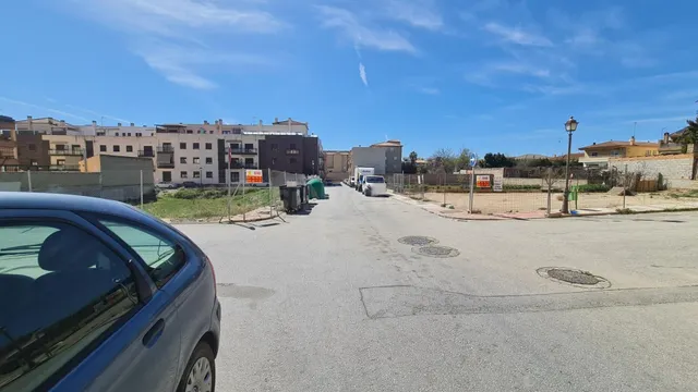 OPORTUNIDAD SOLAR UBANIZABLE. EDIFICABILIDAD 2.1 - foto 2