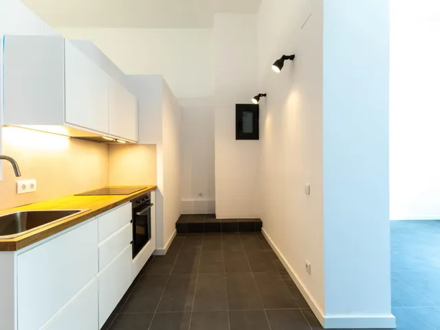Agencia Inmobiliaria en Barcelona. Estudio en venta en el Congres — 11