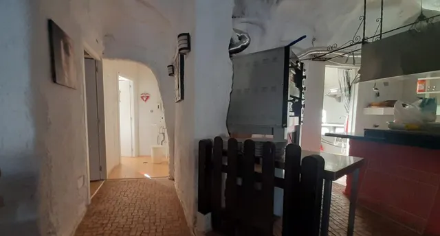 se vende restaurante, equipado a 50 de la playa. Terraza cerrada. — 13