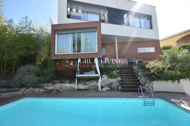 VIVIENDA UNIFAMILIAR CON VISTAS AL MAR EN QUINT MAR