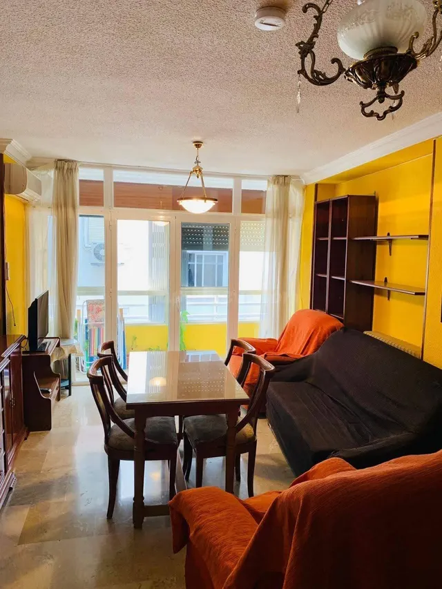 Piso en Alquiler para Estudiantes junto a Juzgados y Hospita