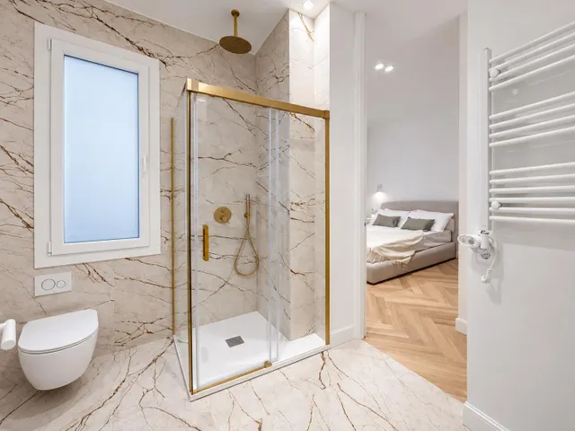 VIVIENDA DE LUJO CON DISEÑO EXCLUSIVO Y BALCONES EN LISTA — 23