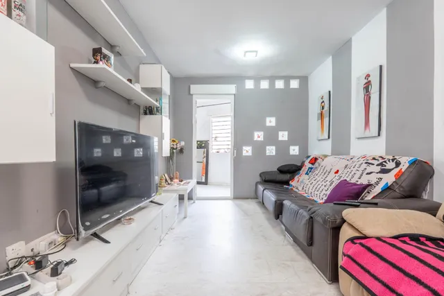 OPORTUNIDAD DE AMPLION PISO EN CHURRIANA DE LA VEGA, JUNTO PARADA DEL METRO — 10