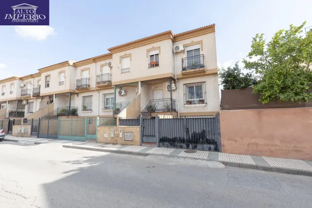 Adosado en Cijuela con buen acceso — 2
