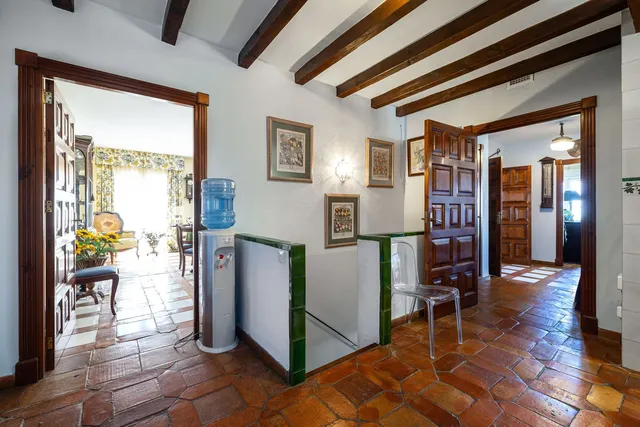 Chalet 8 habitaciones 888m² en venta - Centro — 23