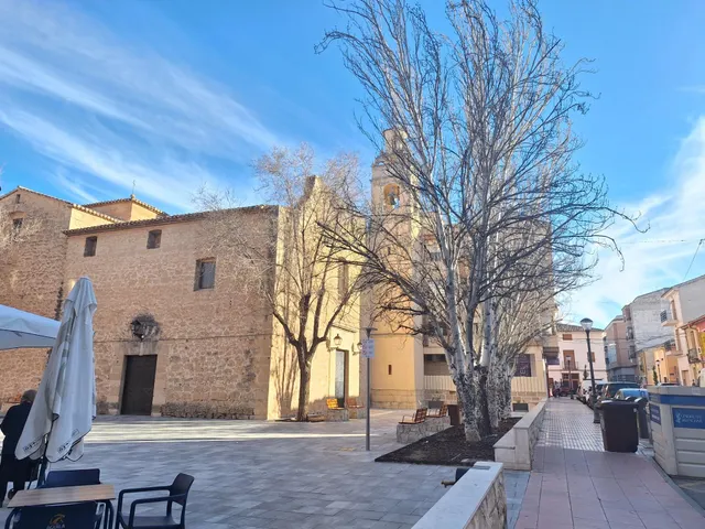 Finca rústica con olivos, almendros y vistas al castillo, a 3 km de Castalla — 10.000 € — 14