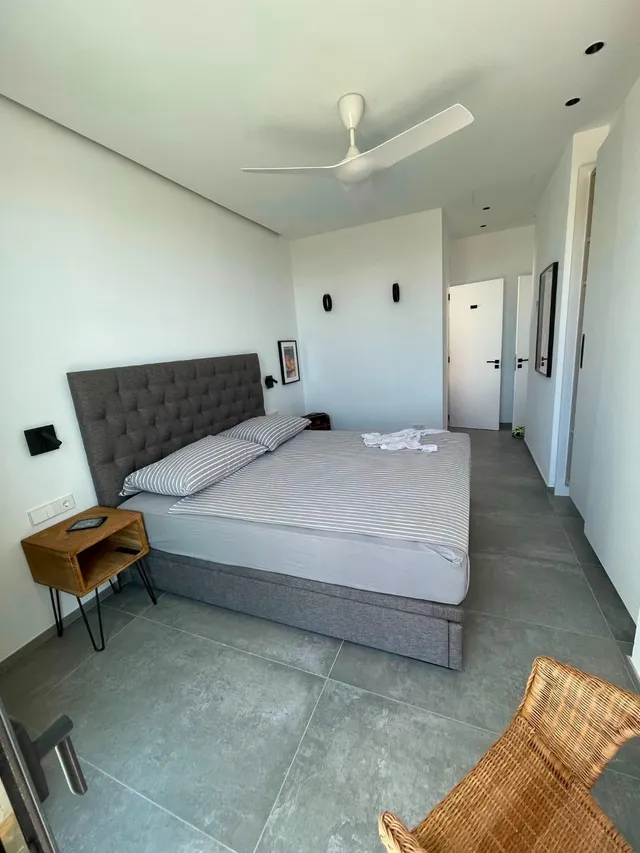 Villa moderna con piscina privada y vistas al mar en Vallgornera — 21
