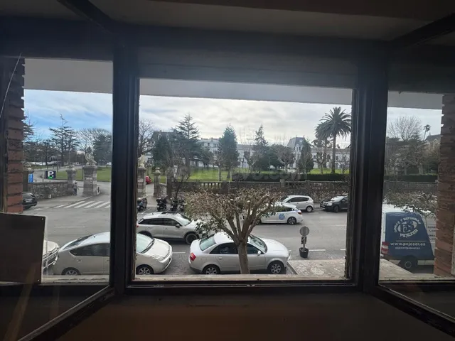 EXCELENTE LOCAL COMERCIAL DE DOS PLANTAS PARA ALQUILAR - foto 4