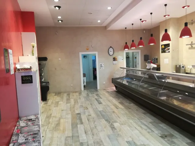 Urbis te ofrece un estupendo local comercial en zona Alamedilla, Salamanca. — 7