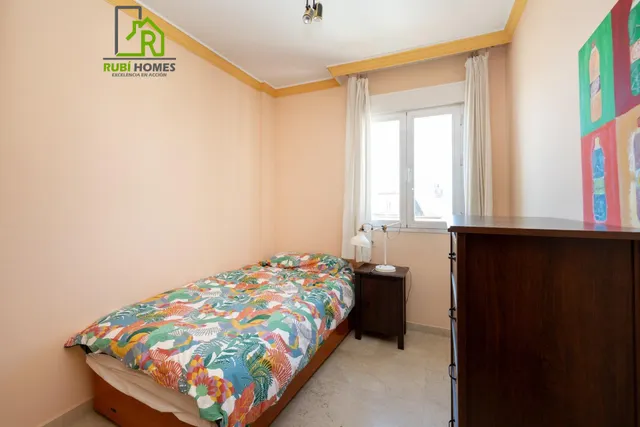 En venta casa unifamiliar en recinto cerrado en Granada capital — 8