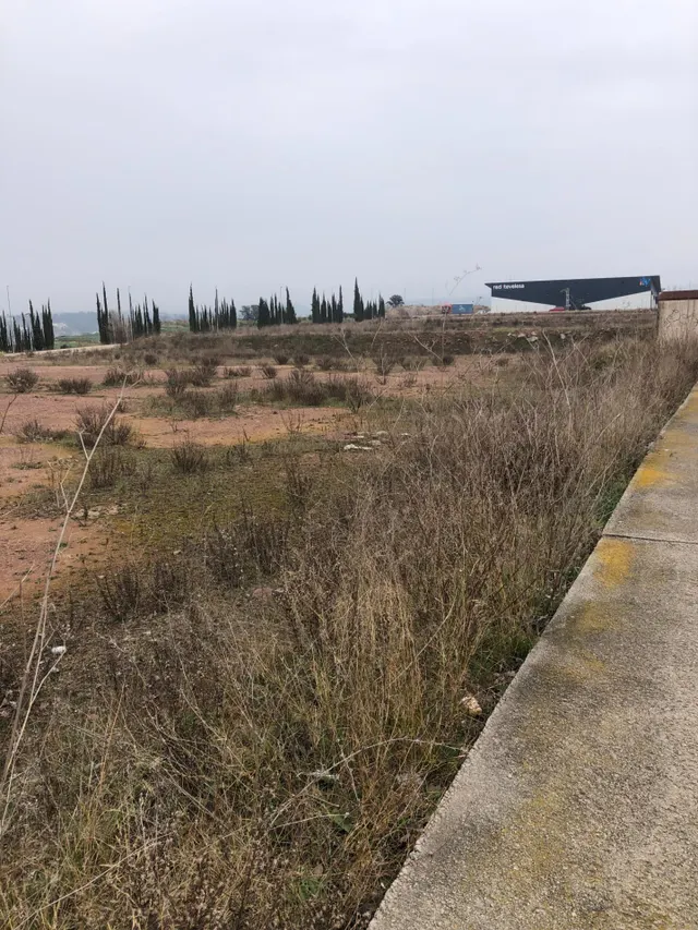 SOLAR INDUSTRIAL EN VENTA EN SANT FRUITOS DE BAGES — 2