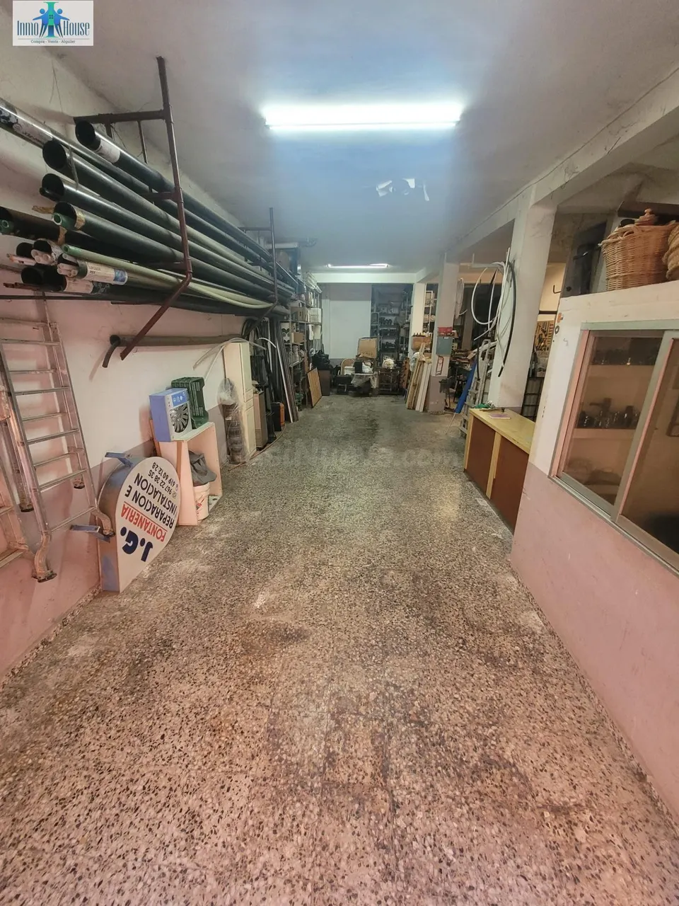 SE VENDE LOCAL CON VADO