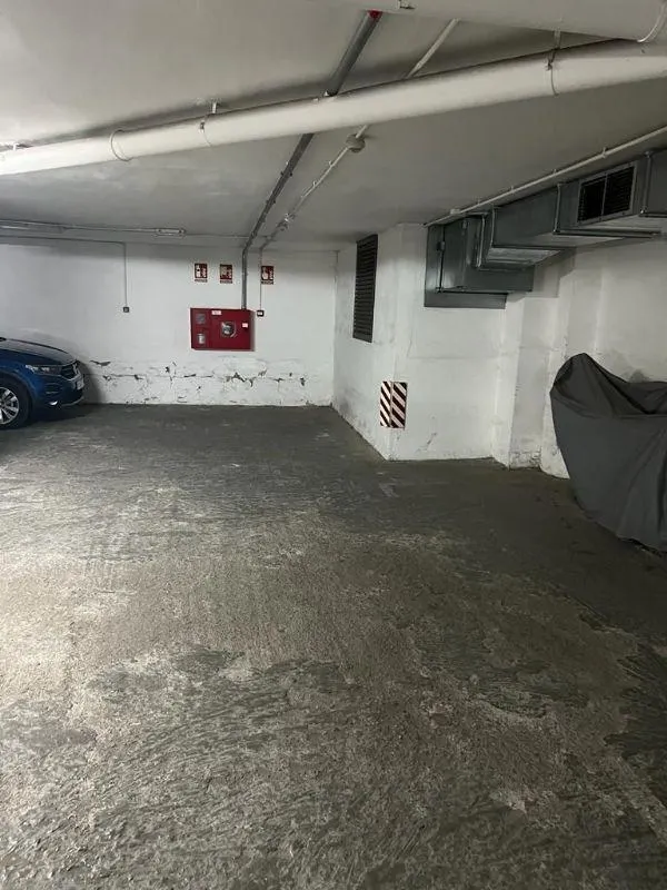 VENTA PLAZA DE GARAJE + TRASTERO
