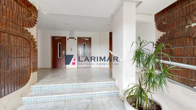 AMPLIA VIVIENDA CON GRAN TERRAZA, GARAJE Y PISCINA EN VISTAHERMOSA – ALICANTE — 49