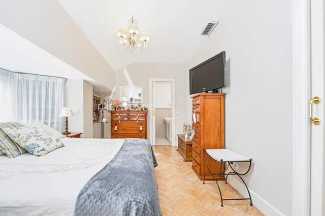 Dúplex exclusivo junto al Parque del Retiro con piscina, jardín y garaje — 6