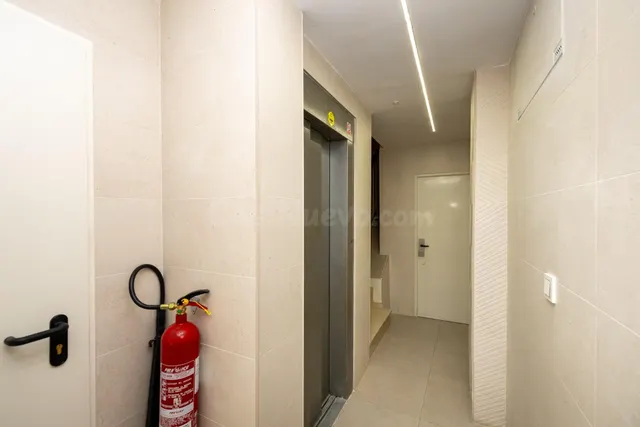 Piso y cochera en venta junto Acera de Darro. — 5