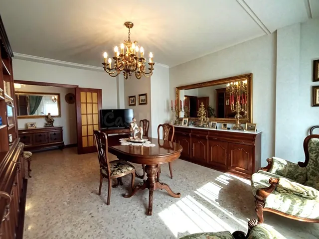 Luminosa vivienda a la venta en una ubicación privilegiada - foto 3