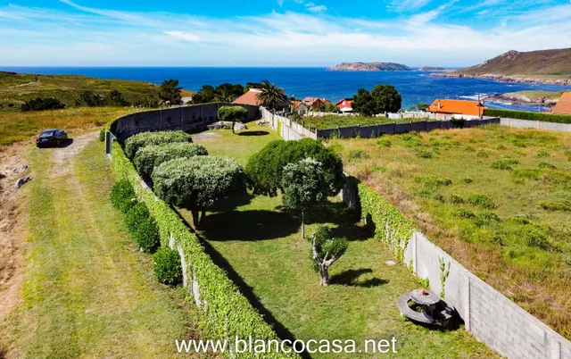 ¡FIN de SEMANA a tan SOLO 700 METROS de la PLAYA de SEIRUGA-MALPICA DE BERGANTIÑOS ! PRECIO NO NEGOCIABLE . — 30