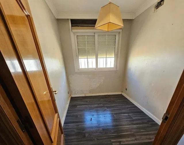 Gran casa con local de 160m2 en Reus — 13