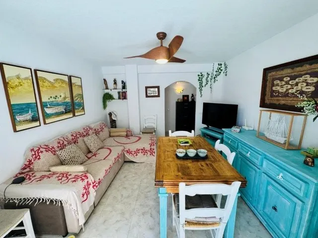 APARTAMENTO REFORMADO A 100 M DE LA PLAYA — 17