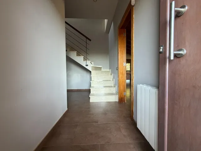 Casa de ladrillo artesanal con bodega de vino y techos de vi - foto 5
