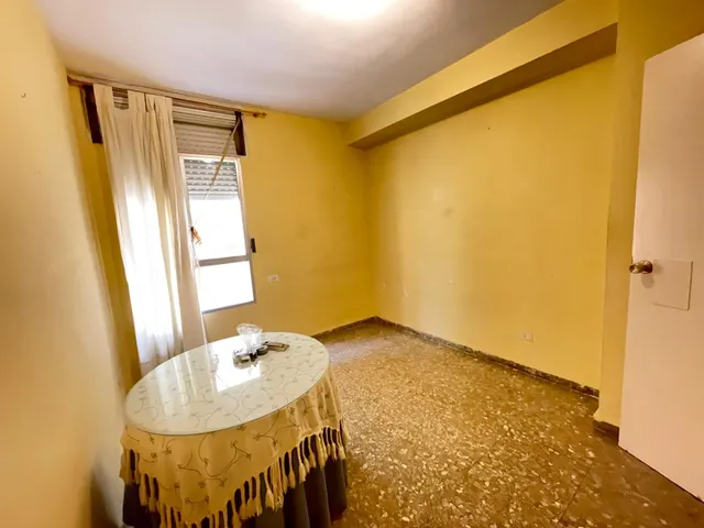 Piso junto a la Plaza de Toros. — 25